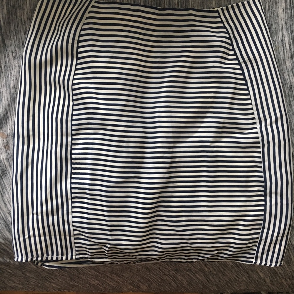 Tobi navy striped mini skirt
